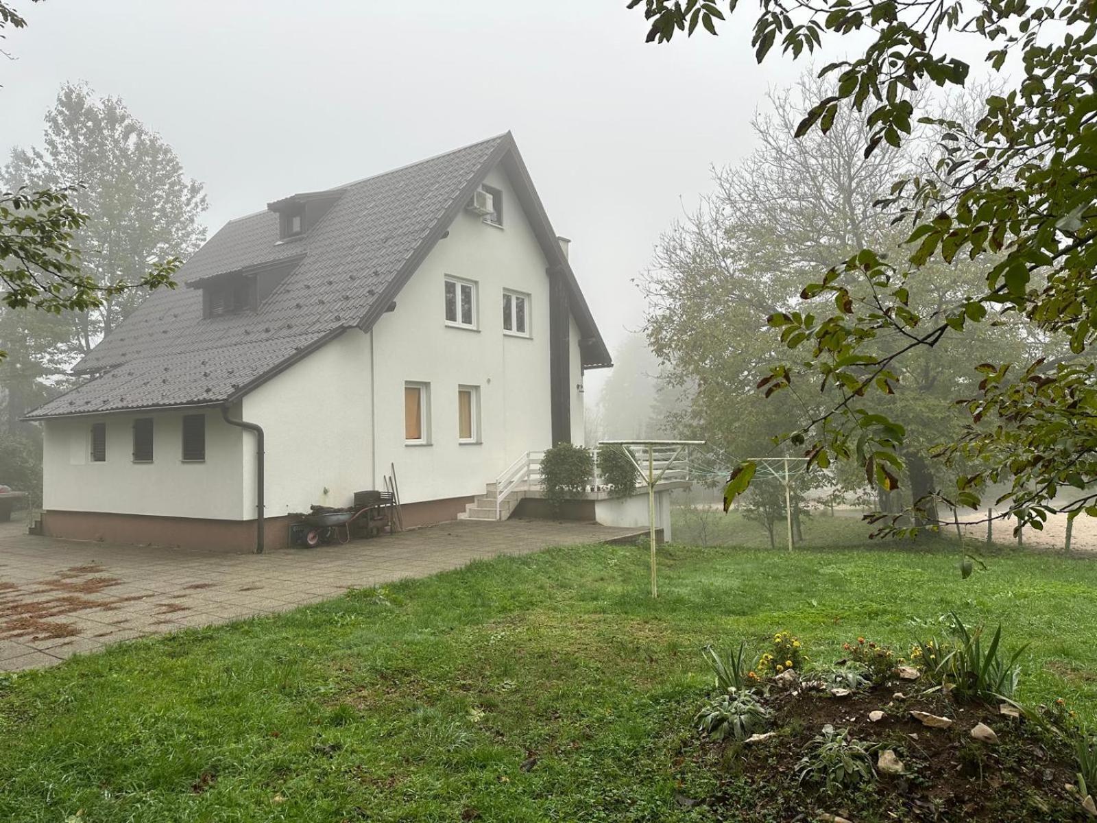 Guesthouse Nikola Plitvicka Jezera Bagian luar foto